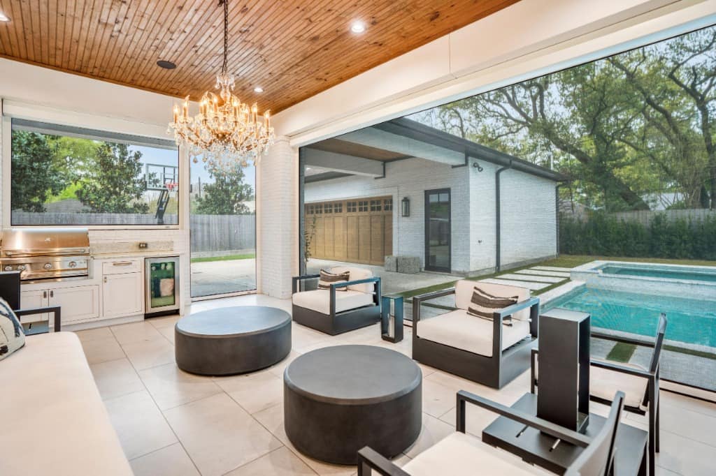 Enclosed Patio with MagnaTrack Motorized Screens